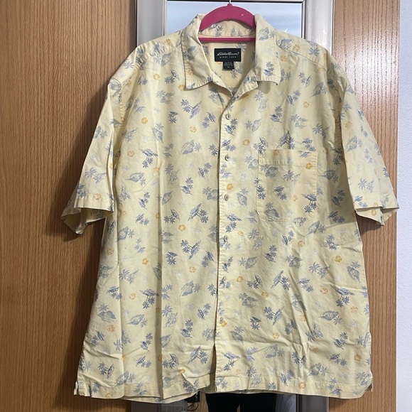 Eddie Bauer Other - Eddie Bauer XL Aloha button up short sleeve island vibe shirt chest pocket